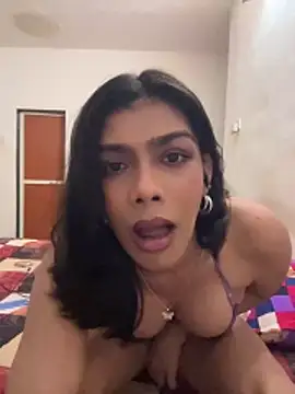 Snapshot of Mayra_xx chatting on 05-24-26, 06:24 Mayra xx online show from 05-24-26, 06:24