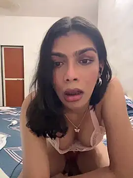 Snapshot of Mayra_xx chatting on 06-02-26, 06:32 Mayra xx online show from 06-02-26, 06:32