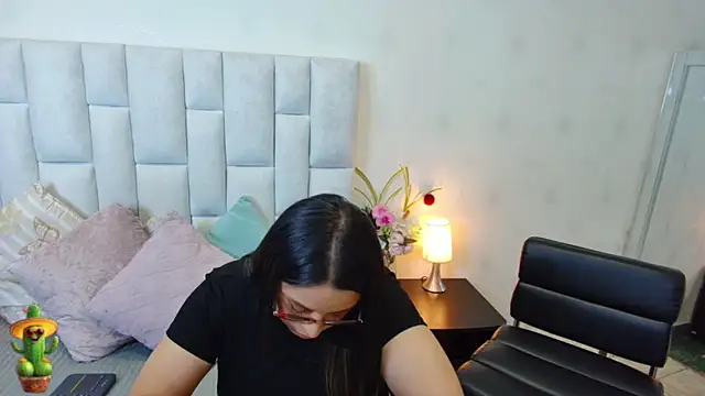 Antonella Bose online show from 05-12-26, 12:35