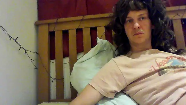 Louisetease online show from 04-28-26, 10:04