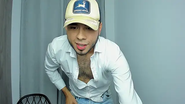 Snapshot of nick_brulette17 chatting on 05-15-26, 05:14 nick brulette17 online show from 05-15-26, 05:14
