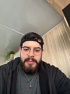 Snapshot of DomBoy_ chatting on 06-05-26, 07:41 DomBoy online show from 06-05-26, 07:41