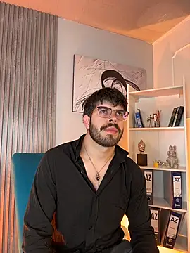Snapshot of DomBoy_ chatting on 07-02-26, 08:04 DomBoy online show from 07-02-26, 08:04