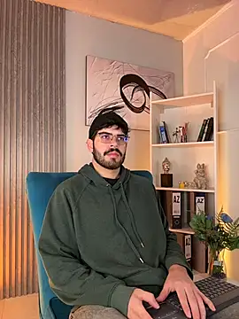Snapshot of DomBoy_ chatting on 07-03-26, 08:04 DomBoy online show from 07-03-26, 08:04