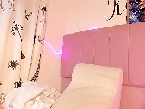 Lilyliv online show from 06-05-26, 02:29