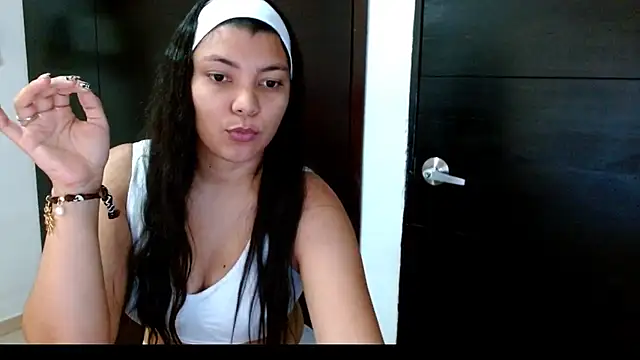 KarlaLoving online show from 06-06-26, 05:50