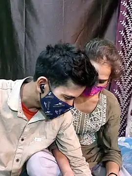 Snapshot of VelvetVibe_75 chatting on 06-18-26, 02:10 VelvetVibe 75 online show from 06-18-26, 02:10