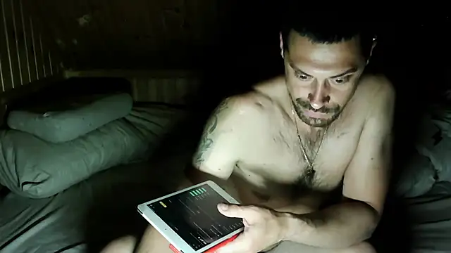 Snapshot of Deniskaaaaa1 chatting on 05-25-26, 10:27 Deniskaaaaa1 online show from 05-25-26, 10:27
