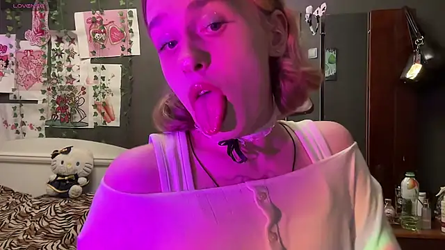 Miss Amy00 online show from 08-03-26, 12:42
