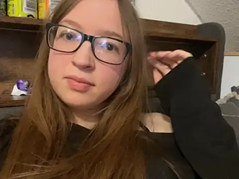 Freaky-Doll online show from 05-01-26, 06:12