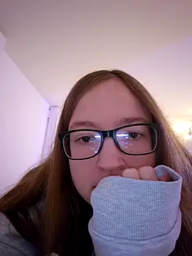 Freaky-Doll online show from 05-13-26, 11:44