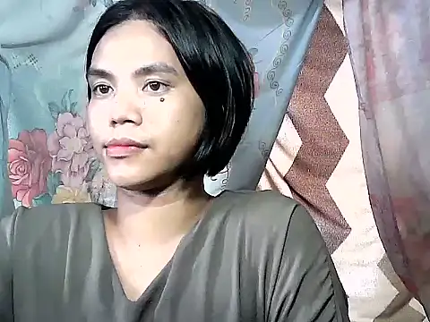 Snapshot of bj_l0ve chatting on 06-10-26, 12:55 bj l0ve online show from 06-10-26, 12:55