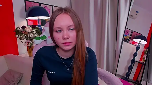 Snapshot of FloraLarsson chatting on 05-05-26, 03:53 FloraLarsson online show from 05-05-26, 03:53