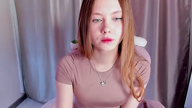 Snapshot of FloraLarsson chatting on 05-07-26, 03:45 FloraLarsson online show from 05-07-26, 03:45