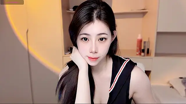 Snapshot of Tangerine-en chatting on 05-11-26, 01:11 Tangerine-en online show from 05-11-26, 01:11