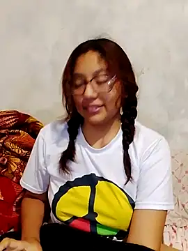 Snapshot of Grace_Moon04 chatting on 06-30-26, 04:57 Grace Moon04 online show from 06-30-26, 04:57