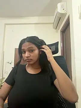 PIHU01990 online show from 04-30-26, 02:56