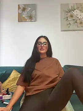 Snapshot of AnyEvyy chatting on 05-14-26, 05:36 AnyEvyy online show from 05-14-26, 05:36