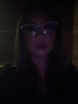 Snapshot of kittycat4810 chatting on 05-29-26, 04:32 kittycat4810 online show from 05-29-26, 04:32