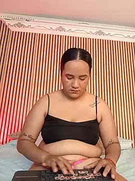 NATY BUSTOS online show from 05-09-26, 05:51