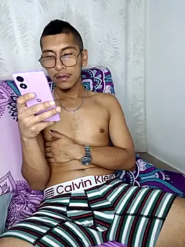 Lil black009 online show from 05-04-26, 07:48
