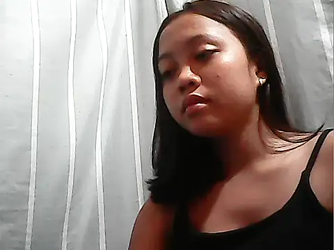Snapshot of Yours_AsianPinayGirl18 chatting on 06-28-26, 12:27 Yours AsianPinayGirl18 online show from 06-28-26, 12:27