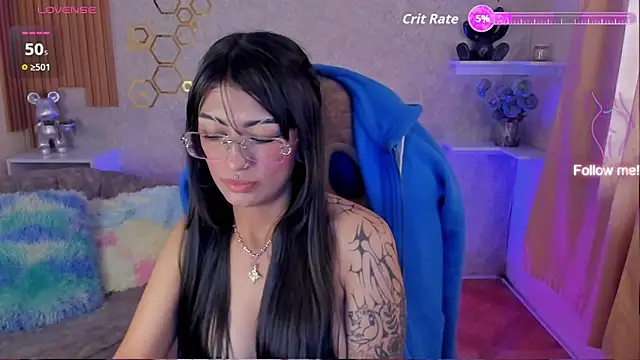 mia smoke  online show from 05-11-26, 02:45