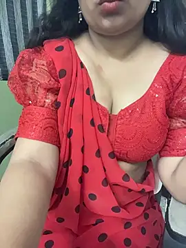 Snapshot of Tamil_Azhagie chatting on 05-28-26, 10:07 Tamil Azhagie online show from 05-28-26, 10:07