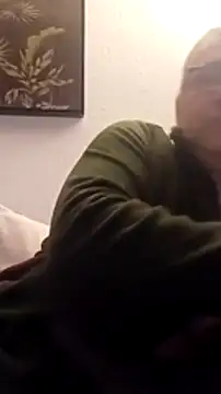 Snapshot of Soloyan chatting on 02-05-25, 06:13 Soloyan online show from 02-05-25, 06:13