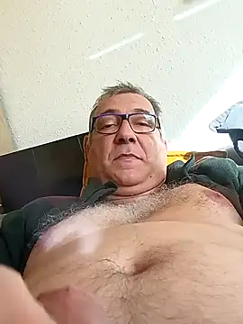 Snapshot of Soloyan chatting on 02-05-25, 09:15 Soloyan online show from 02-05-25, 09:15