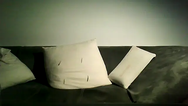 Snapshot of Soloyan chatting on 11-13-25, 10:30 Soloyan online show from 11-13-25, 10:30