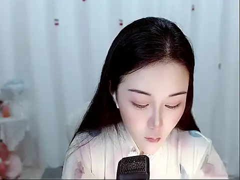 Snapshot of Amy-cnbaby chatting on 05-15-26, 01:12 Amy-cnbaby online show from 05-15-26, 01:12
