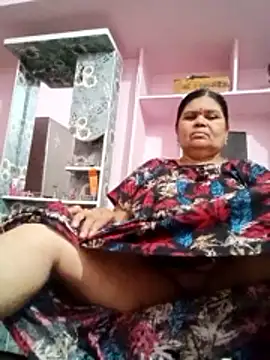 Snapshot of dheepika11 chatting on 05-11-26, 02:50 dheepika11 online show from 05-11-26, 02:50