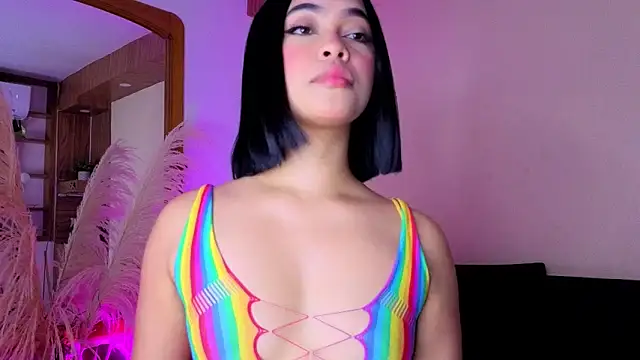 Snapshot of Chloe_monroee chatting on 05-21-26, 03:13 Chloe monroee online show from 05-21-26, 03:13