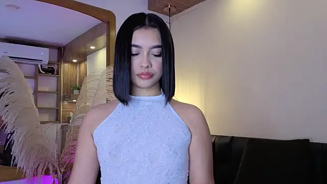 Snapshot of Chloe_monroee chatting on 06-12-26, 03:27 Chloe monroee online show from 06-12-26, 03:27