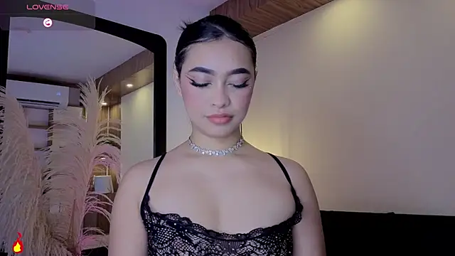 Snapshot of Chloe_monroee chatting on 07-01-26, 03:19 Chloe monroee online show from 07-01-26, 03:19