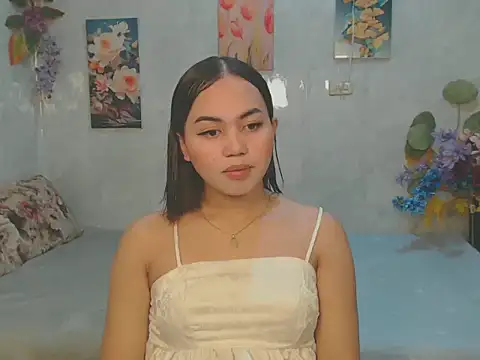 Snapshot of ur_asiankat chatting on 05-06-26, 02:22 ur asiankat online show from 05-06-26, 02:22