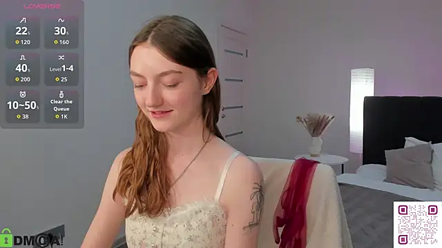 Snapshot of Valenora1 chatting on 05-19-26, 11:16 Valenora1 online show from 05-19-26, 11:16