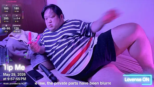Snapshot of ChubbyBEAR039 chatting on 05-29-26, 12:58 ChubbyBEAR039 online show from 05-29-26, 12:58