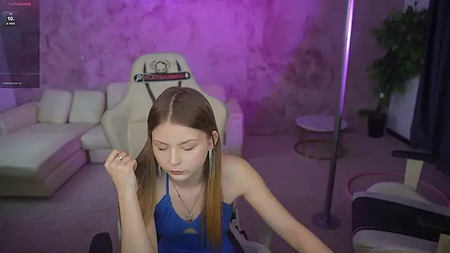 Snapshot of Melissa_kiss054 chatting on 05-21-26, 10:17 Melissa kiss054 online show from 05-21-26, 10:17