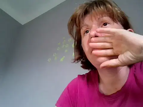 Snapshot of sarahme2 chatting on 05-08-26, 03:39 sarahme2 online show from 05-08-26, 03:39