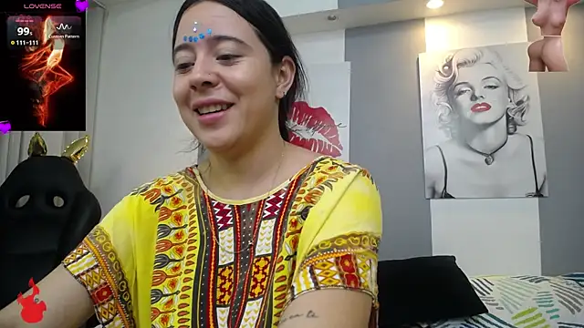 Snapshot of _tamara_priya_ chatting on 06-25-26, 11:37 tamara priya online show from 06-25-26, 11:37