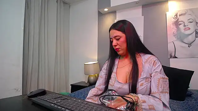 Snapshot of _tamara_priya_ chatting on 07-16-26, 11:38 tamara priya online show from 07-16-26, 11:38