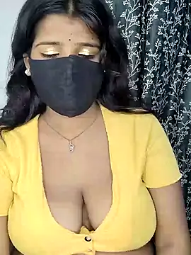 Snapshot of Axy1_1 chatting on 06-10-26, 02:38 Axy1 1 online show from 06-10-26, 02:38
