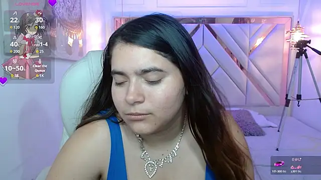 Snapshot of Laurha_ chatting on 07-16-26, 07:31 Laurha online show from 07-16-26, 07:31