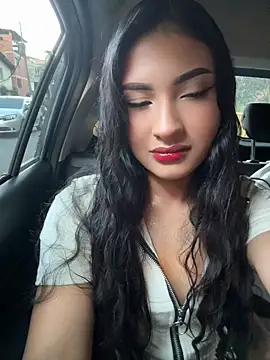 Snapshot of SabrinaX_X chatting on 05-24-26, 10:48 SabrinaX X online show from 05-24-26, 10:48