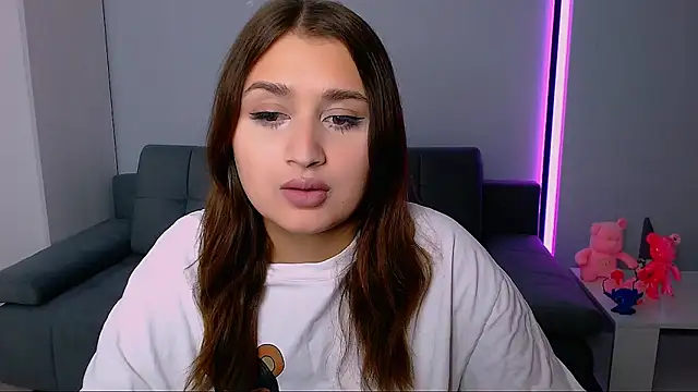 Snapshot of Amelie_Darkside chatting on 07-19-26, 04:11 Amelie Darkside online show from 07-19-26, 04:11