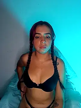 Lili 19  online show from 05-05-26, 12:18