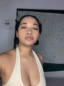 Snapshot of _sweetSabrina- chatting on 05-14-26, 11:55 sweetSabrina- online show from 05-14-26, 11:55