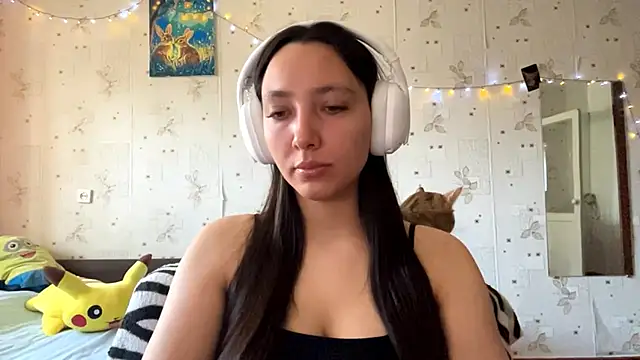 Snapshot of SheeringGape chatting on 05-21-26, 01:12 SheeringGape online show from 05-21-26, 01:12